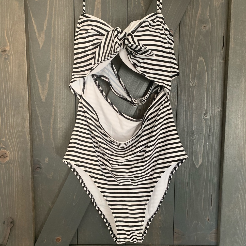 CupShe Swimsuit